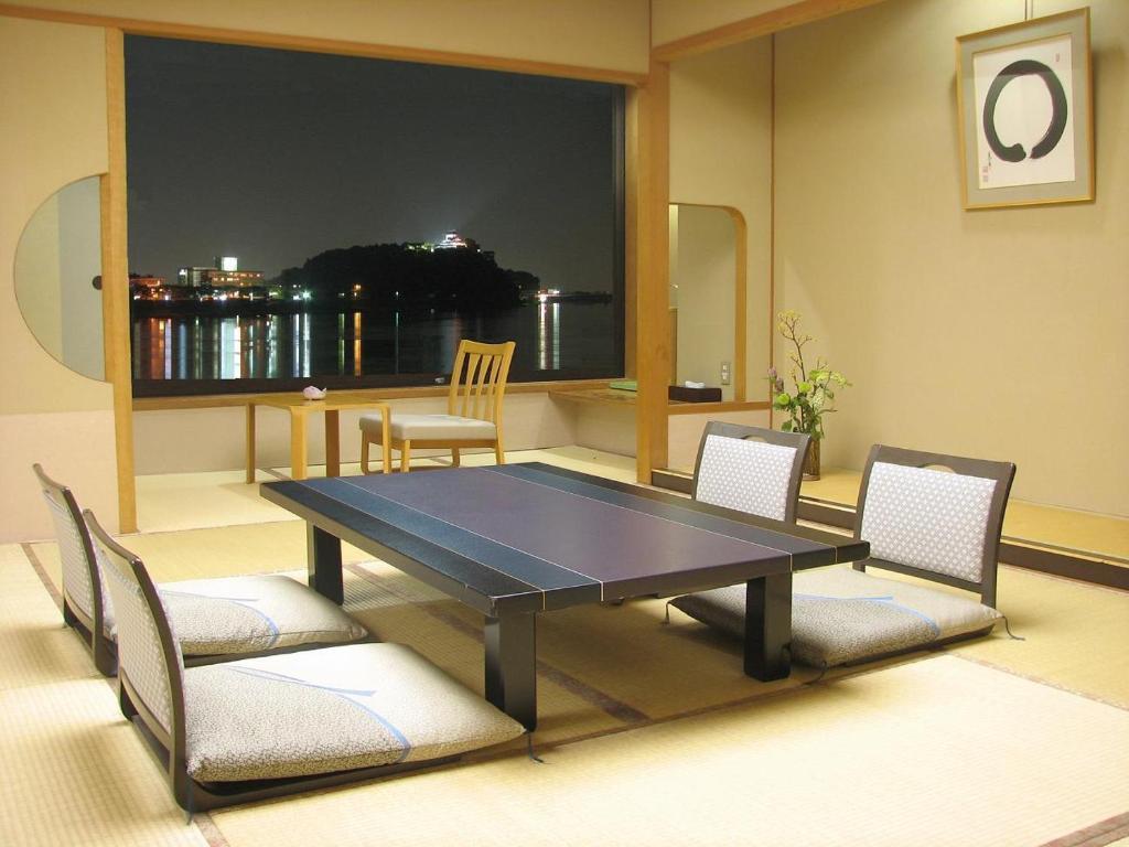 ホテル 旬樹庵八勝閣みづのを 各務原市 部屋 写真